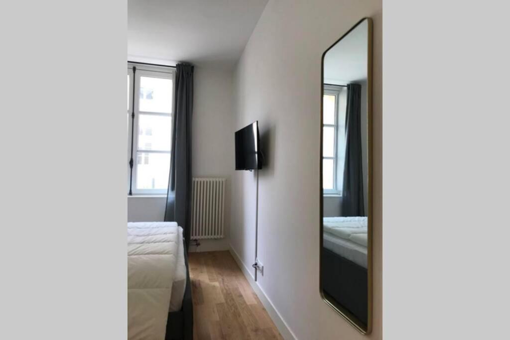 L'Independance Lejlighed Versailles Eksteriør billede